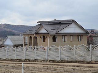 Se vinde casă in s. Lapușna, Hîncesti, 200m^2, mobilată, teren de 30 ari. foto 1