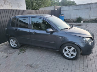 Mazda 2 foto 3