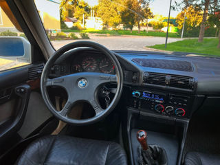 BMW 5 Series foto 9