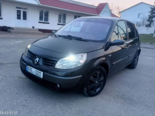 Renault Scenic foto 2