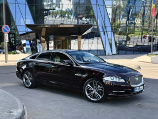 Jaguar XJ фото 3