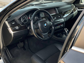 BMW 5 Series foto 8