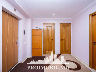 Apartament cu 2 camere, 70 m², Poșta Veche, Chișinău foto 9