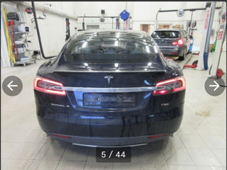 Tesla Model S foto 3