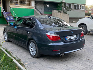 BMW 5 Series foto 3