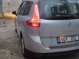 Renault Grand Scenic foto 7