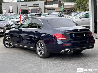 Mercedes E-Class foto 2