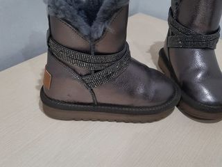 UGG foto 2