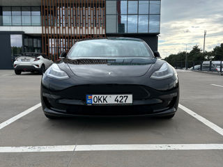 Tesla Model 3 foto 2