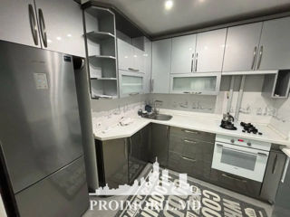 Apartament cu 2 camere, 60 m², Botanica, Chișinău foto 3