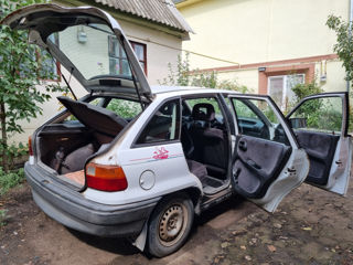 Opel Astra foto 2