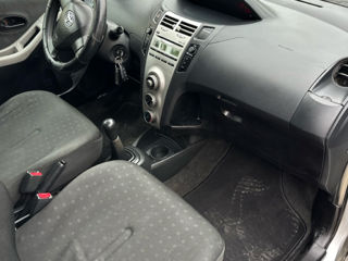 Toyota Yaris foto 5