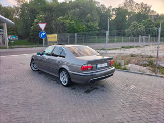 BMW 5 Series foto 5