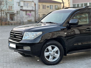 Toyota Land Cruiser foto 2