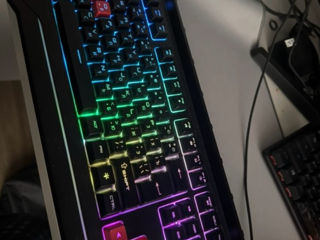 Vând tastatură de gaming