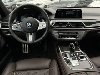 BMW 7 Series foto 5