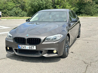 BMW 5 Series foto 2