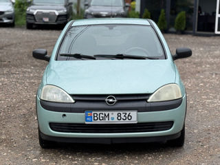 Opel Corsa фото 1