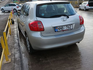 Toyota Auris foto 2