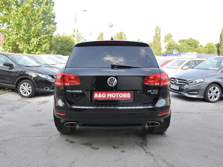 Volkswagen Touareg foto 5