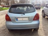 Nissan Almera foto 3