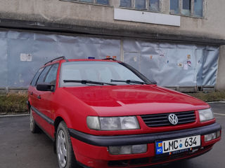 Volkswagen Passat foto 2