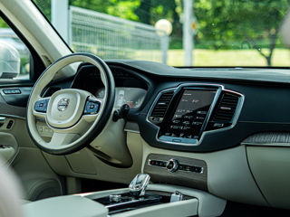 Volvo XC90 foto 10