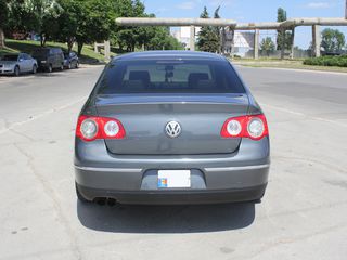 Volkswagen Passat foto 6