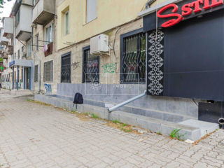 Chirie, oficiu, spațiu comercial, Centru , str. Alexandru cel Bun, 85 m.p, 800 euro