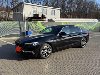 BMW 5 Series foto 2