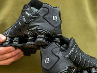 Nike Shox TL Black foto 4