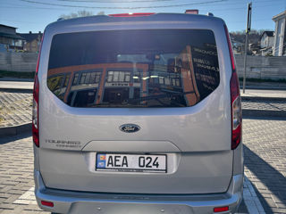 Ford Tourneo Connect foto 4