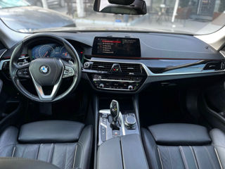 BMW 5 Series foto 3