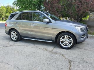 Mercedes ML Class foto 8