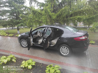 Renault Fluence foto 8