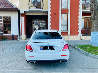 Mercedes E-Class foto 4