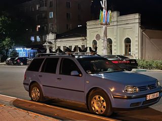 Volkswagen Golf foto 1