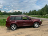 Nissan X-Trail foto 2