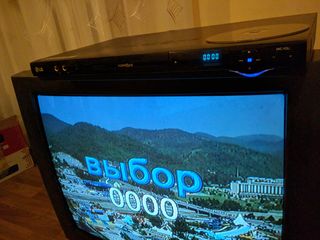 DVD-плеер с караоке LG dks 9000   воспроизведение с USB-накопителей поддержка MPEG4, DivX караоке мн foto 10