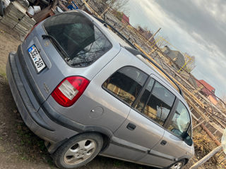 Opel Zafira foto 3