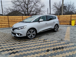 Renault Grand Scenic foto 2