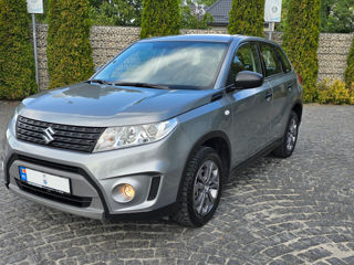 Suzuki Vitara foto 1