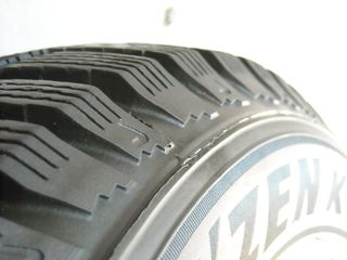 Kumho Winter 215/60 R16 идеальная- срочно foto 7