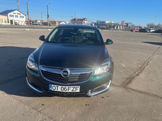 Opel Insignia foto 1