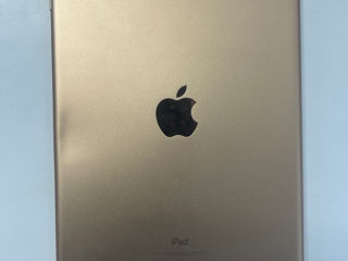 Продам iPad 6 foto 2