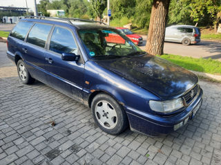 Volkswagen Passat foto 1