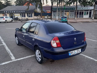 Renault Clio Symbol foto 4
