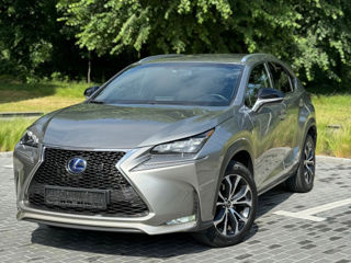 Lexus NX Series foto 1