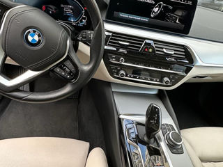 BMW 5 Series foto 6