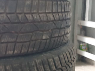 215/60 R17.